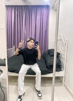 Vexen Sam Young Boy - Acompañantes masculino in Johor Bahru Photo 10 of 15