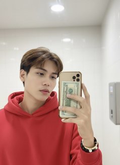 Vexen Sam Young Boy - Male escort in Kuala Lumpur Photo 3 of 16