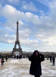 Vhanessa Superstar Top and Bottom in Bal - Transsexual escort in Bali Photo 23 of 23