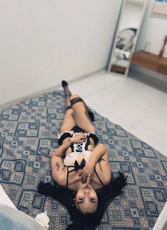 Vhania - escort in Bali Photo 9 of 12