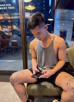 Vhinmasseur - Male escort in Quezon Photo 5 of 9