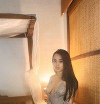 Vhio - escort in Bali