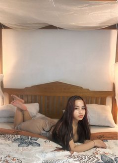 Vhio - escort in Bali Photo 4 of 10