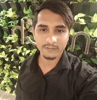 Vi Cke - Male escort in Mumbai