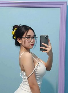 Viana Massage Sex Calls to Hotels - puta in Jakarta Photo 3 of 6