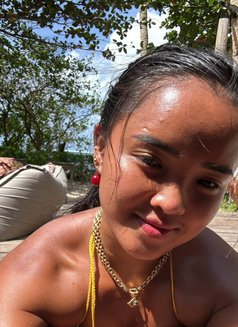 Vianca - escort in Manila Photo 1 of 5