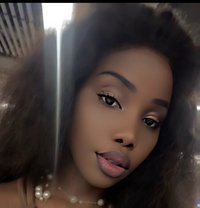 Viani - escort in Hong Kong