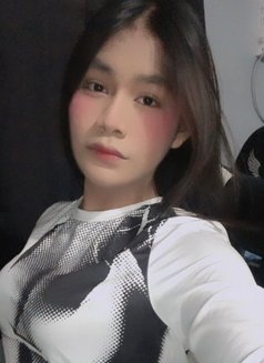 Vianna - Transsexual escort in Manila Photo 2 of 6