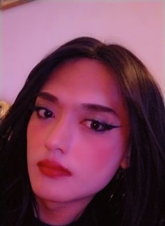 Viara69 - Male escort in Muscat Photo 5 of 5