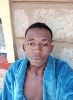 Vic - Male escort in Nairobi Photo 2 of 2