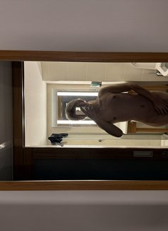 Vica_di - Male escort in Khobar Photo 6 of 21