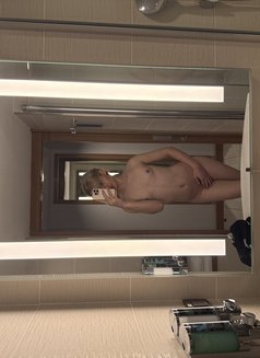 Vica_di - Male escort in Khobar Photo 13 of 21