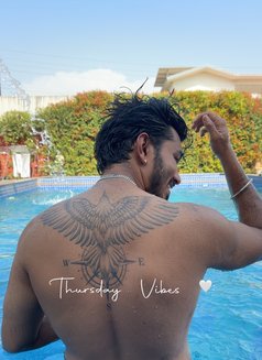 Vickie - Acompañantes masculino in Mumbai Photo 3 of 8