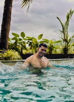 Vickie - Acompañantes masculino in Mumbai Photo 8 of 8