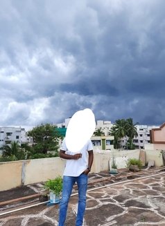 Vicky 204 - Male escort in Kolkata Photo 2 of 2