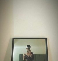 Vicky Crossdress - Male escort in Dubai