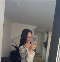 Vicky - escort in Abu Dhabi