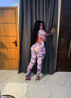 Vicky - escort in Guangzhou Photo 4 of 4