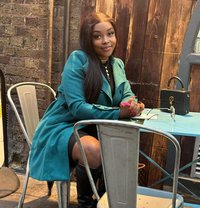 Vicky - puta in Guangzhou Photo 1 of 3