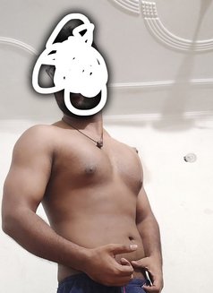 Vicky for Females and Couples - Acompañantes masculino in New Delhi Photo 2 of 6