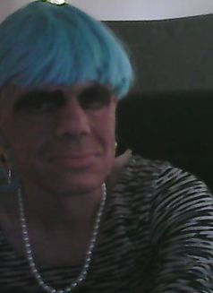 Vicky Green - Transsexual escort in Maidstone Photo 11 of 23