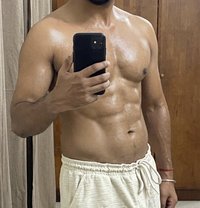 Vicky - Male escort in Al Manama