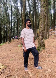 Vicky - Male escort in Bangalore Photo 4 of 4