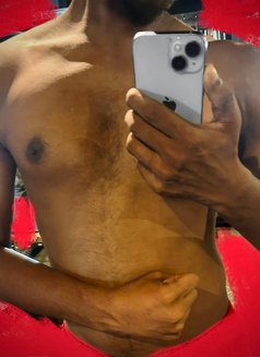 Vicky - Acompañantes masculino in Chennai Photo 2 of 5