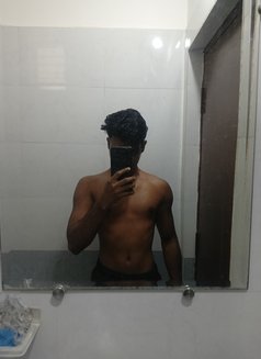 Vicky - Male escort in Hyderabad Photo 3 of 3