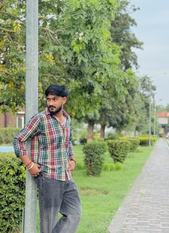 Vicky - Male escort in Jaipur Photo 3 of 3