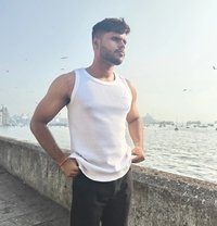 Vicky - Male escort in Mumbai