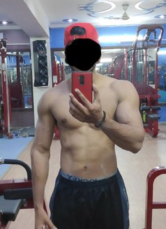 Vicky - Acompañantes masculino in New Delhi Photo 1 of 3