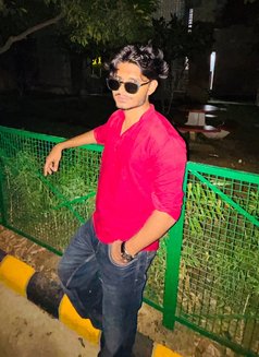 Vicky - Male escort in New Delhi Photo 1 of 1