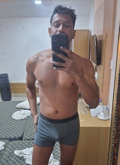 Vicky tg Vicky_96r - Male escort in New Delhi Photo 1 of 1