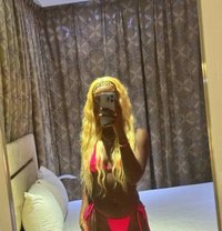 Vicky - puta in Guangzhou