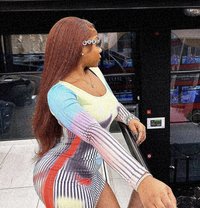 Vicky - escort in Accra