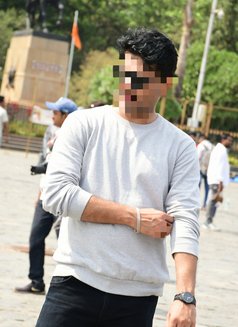 Casanova Vicky for cpls & Females - Male escort in Mumbai Photo 8 of 8