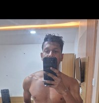 Vicky Singh 7+ dm on tg @iamvijaylodhi96 - Acompañantes masculino in Bangalore