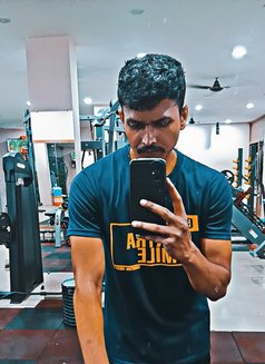 Vicky Singh - Male escort in New Delhi Photo 3 of 3