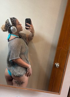 Vicky - escort agency in Ko Samui Photo 2 of 6