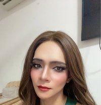 Vicky - Transsexual escort in Muscat