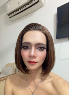 Vicky - Transsexual escort in Muscat Photo 4 of 4