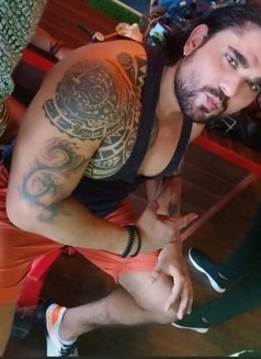 Vicky Top Paid Fun - Male escort in New Delhi Photo 3 of 6