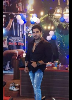 Vicky Top Paid Fun - Male escort in New Delhi Photo 4 of 6