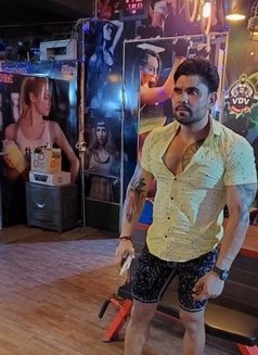 Vicky Top Paid Fun - Male escort in New Delhi Photo 6 of 6