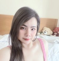 Vicky - escort in Al Manama