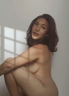 Victoria Rivera - Transsexual escort in Bangkok Photo 10 of 15