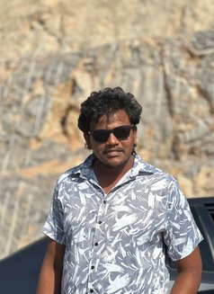 Victor Ad - Male escort in Dubai Photo 3 of 6