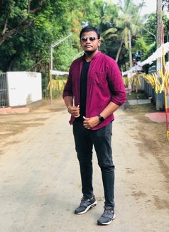 Victor Ad - Male escort in Dubai Photo 5 of 6