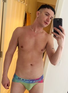 Victor - masseur in London Photo 4 of 4